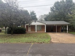 1804 Preston St, Kennett, MO 63857