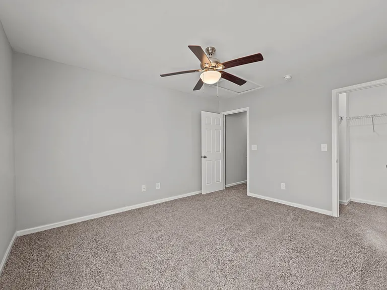 4021 Cobblestone Dr #7 — Photo 19