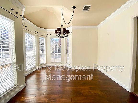 3rd image of 5507 Stonehenge Dr
