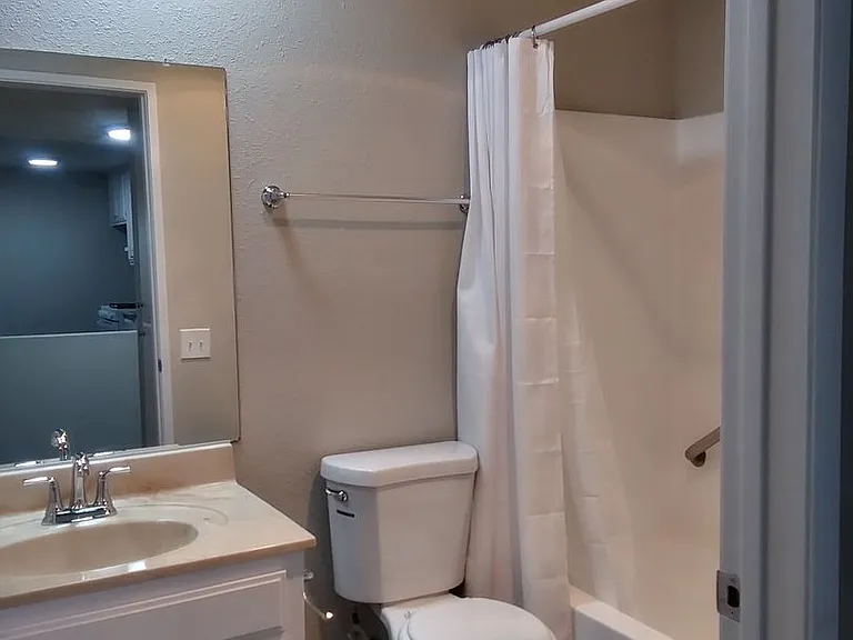 17740 Scherzinger Ln — Photo 23