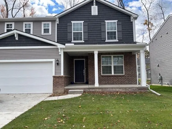 9272 Hemlock Ln, Dexter, MI 48130