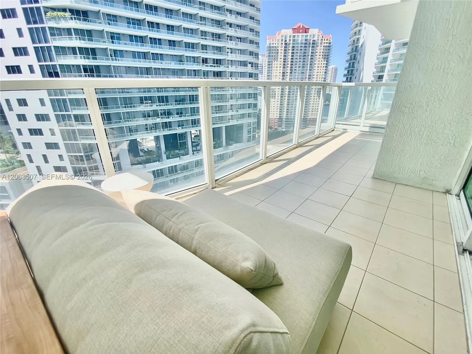 The Emerald At Brickell C — Photo 4