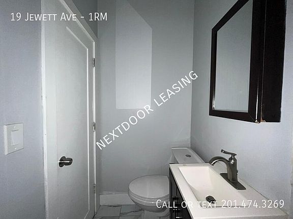 5th image of 19 Jewett Ave APT 1