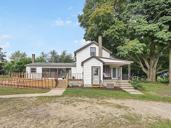 3rd image of 51717 24th Ave