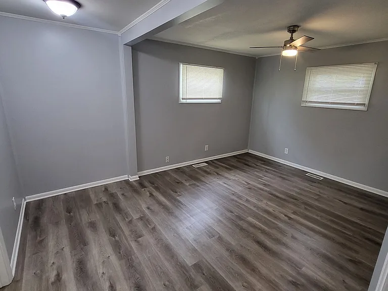 608 Bernard Ave — Photo 11