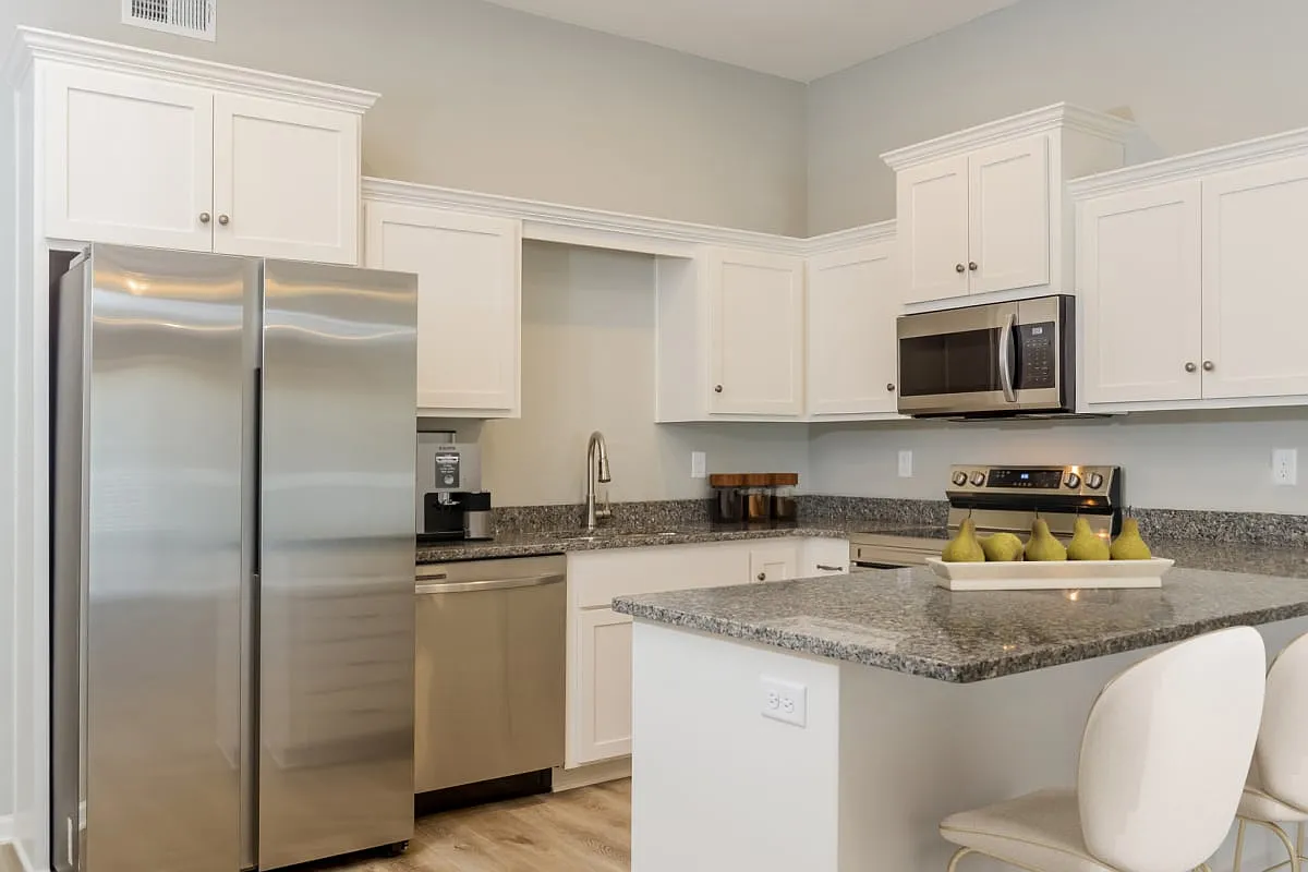 Elm Grove Luxury Rental Homes — Photo 4