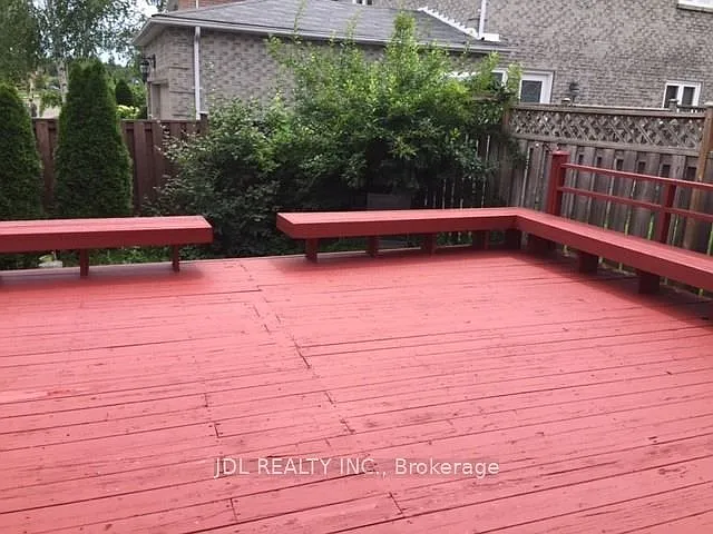 87 Strathmore Dr — Photo 12