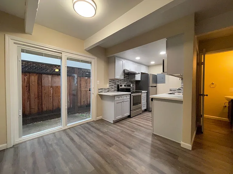 2410 S Street — Photo 4