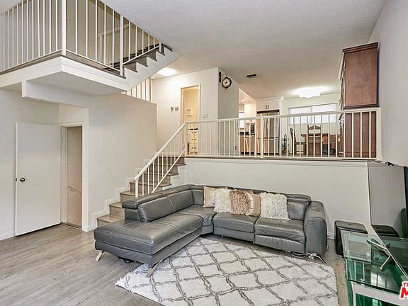 5th image of 1711 Grismer Ave APT 19