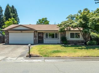 7800 Sungarden Dr, Citrus Heights, CA