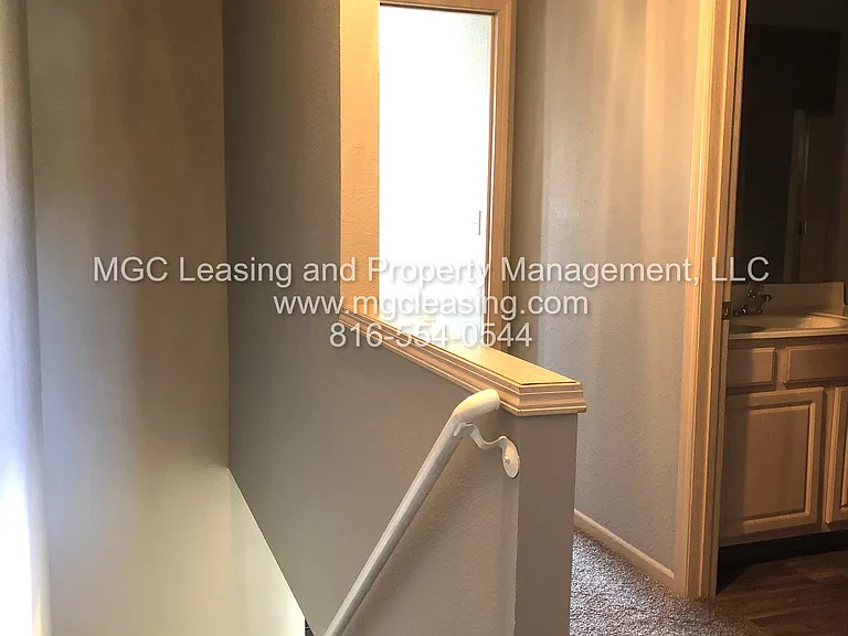 811 Garden Way — Photo 8