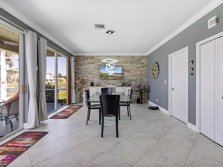 13870 Silver Lake Ct — Photo 22