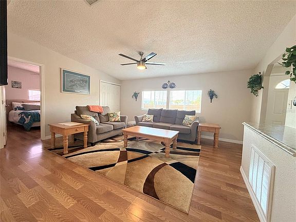 4th image of 8438 FORMEL AVENUE
