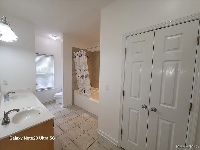 77 Groves Ln — Photo 26