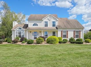 5 Copperfield Dr, Washington, NJ 07882