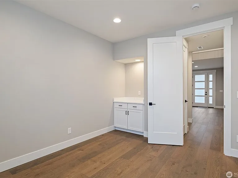 7585 S 130th Pl — Photo 19
