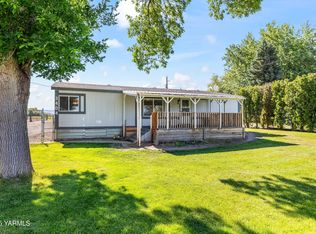 3404 Stanton Rd, Yakima, WA 98903