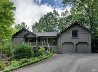 217 Winding Creek Rd, Sapphire, NC 28774