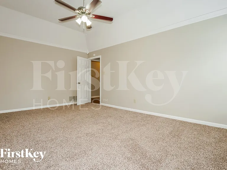 9344 Helmsley Dr — Photo 11