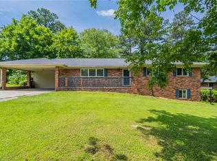 29 Parkwood Dr NE, Kennesaw, GA 30144