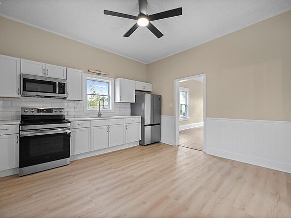 3rd image of 1503 Camp St