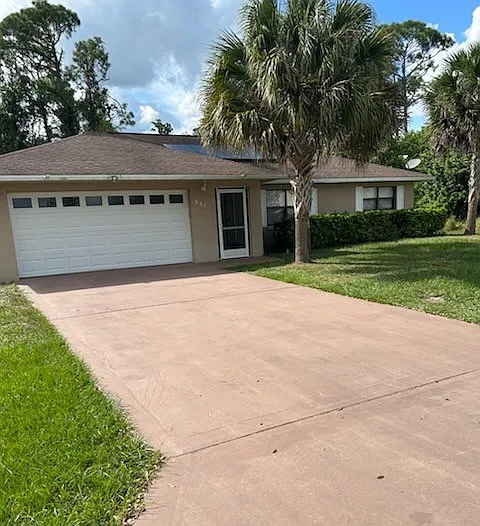 3 bed, 2.0 bath, 2291 sqft, $2,150 — Photo 1