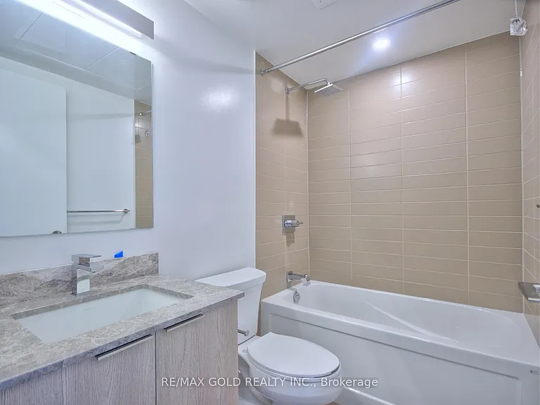 501 Yonge St #3613 — Photo 8