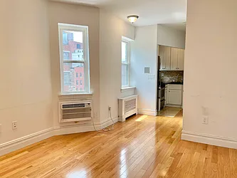 Rented by CitySites Real Estate Group