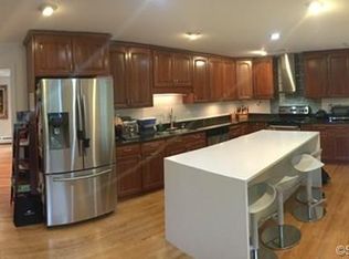 296 Merry Cir, Orange, CT 06477