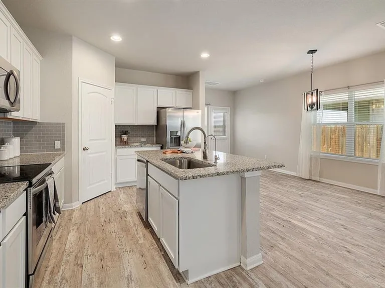460 Galway Bay Ln — Photo 7