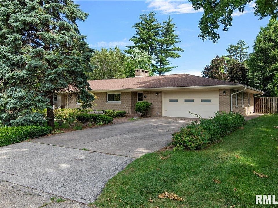 31 Top Hill Ln, Leland Grove, IL 62704 | Zillow