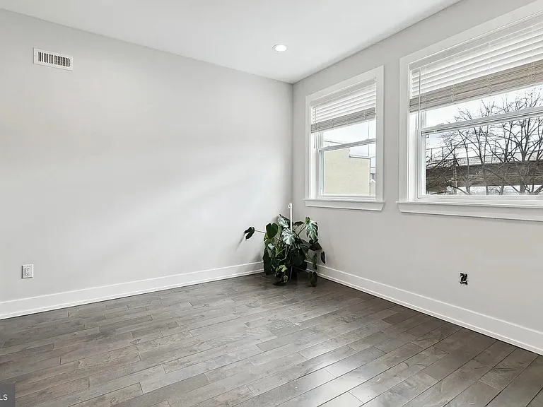 2813 Tilton St — Photo 17