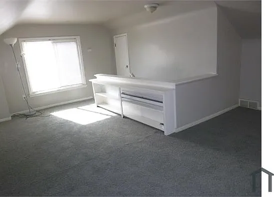20445 Tracey St — Photo 11