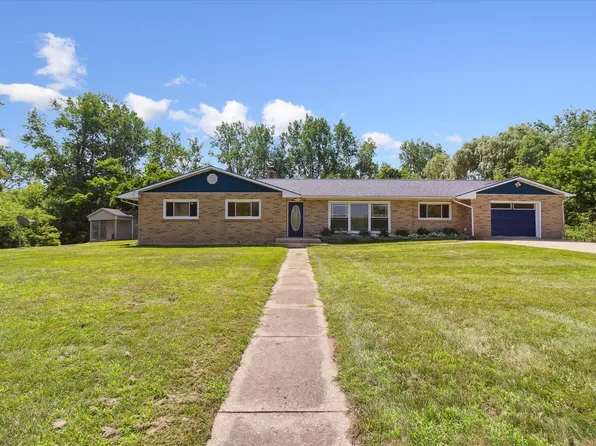 88 Ostman St, Sparta, MI 49345