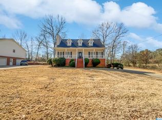 706 13th Ct, Pleasant Grove, AL 35127