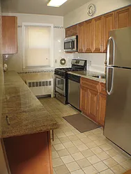 Rented by Vivian Oleen, LREB