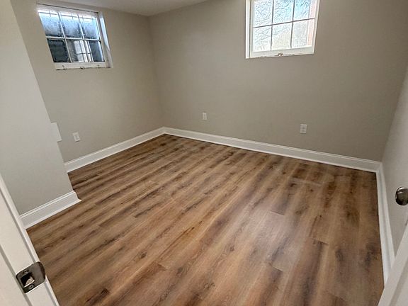 3rd image of 1633 Northwick Rd #11633