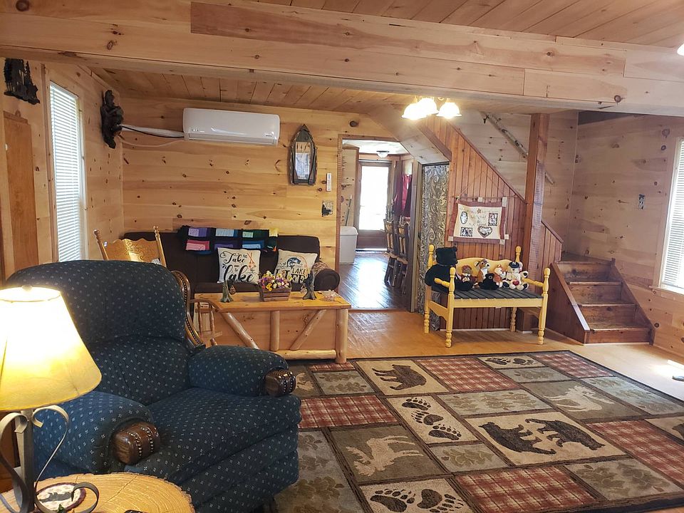 1st image of 137 Balsam Ave