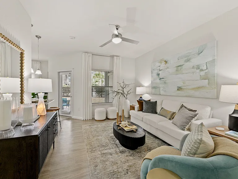 Legacy Flats — Photo 18