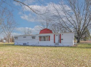 6520 N State Road 327, Orland, IN 46776