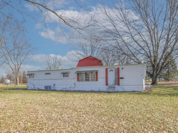 6520 N State Road 327, Orland, IN 46776