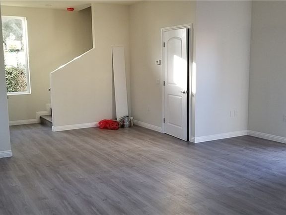 3rd image of 13405 Cantara St