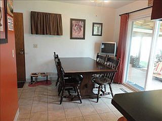 4th image of 4114 Rainbow Dr