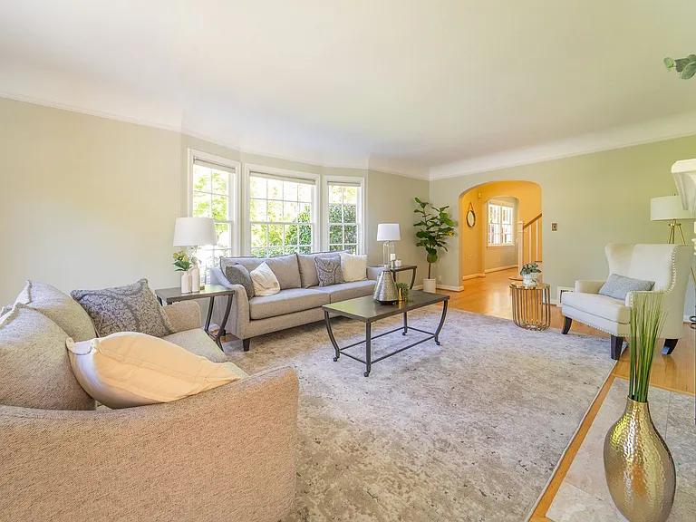 2840 SW Fern St — Photo 8