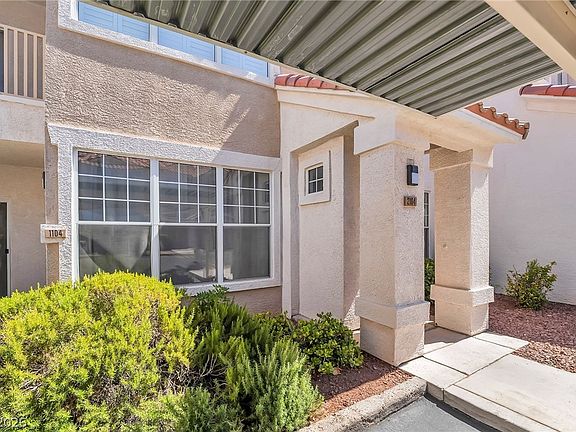 2nd image of 8555 W Russell Rd Unit 2104