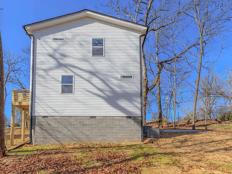 3624 Mountain View Dr — Photo 5