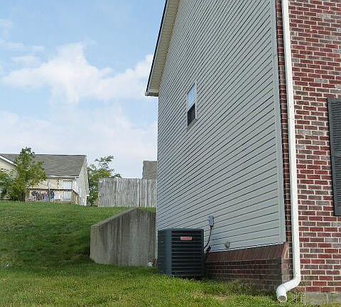 2nd image of 2559 Mackenzie Ln #2559-2561