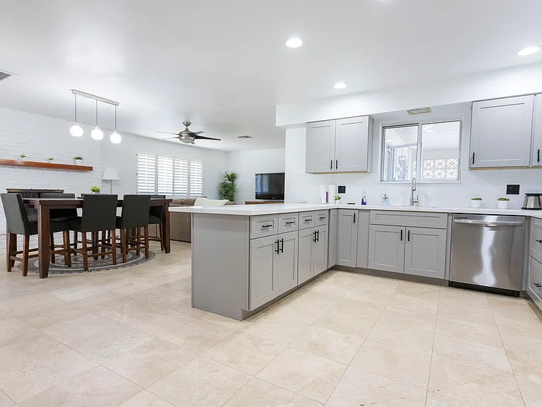 8333 E Angus Dr — Photo 2