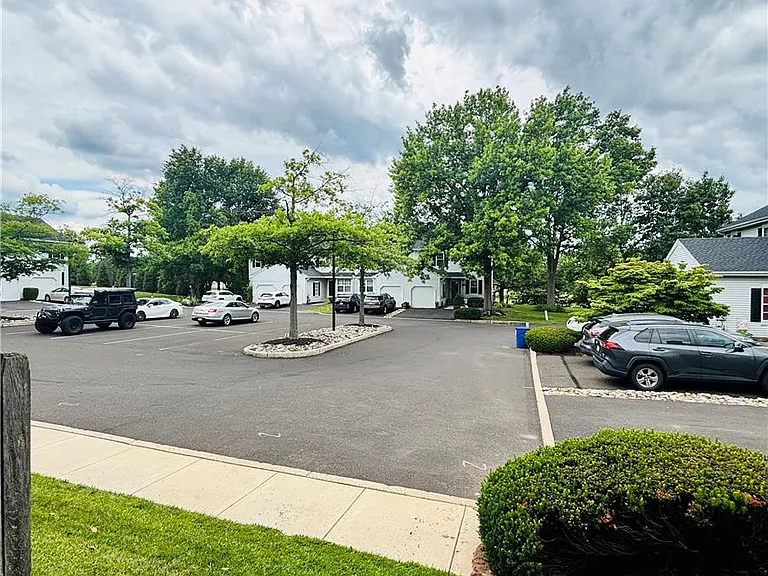 2427 Linksman Ln — Photo 49
