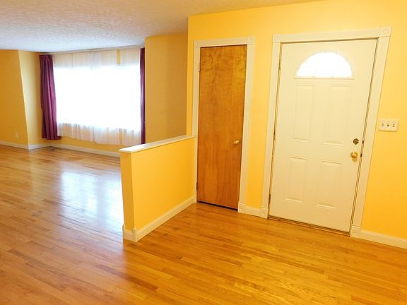 2nd image of 1010 Greenview Dr